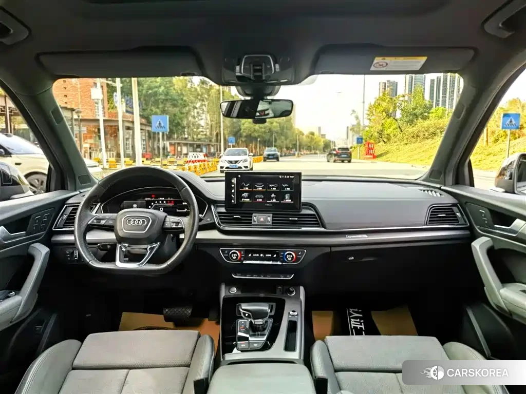 Audi Q5L id 4539080 из Китая 24