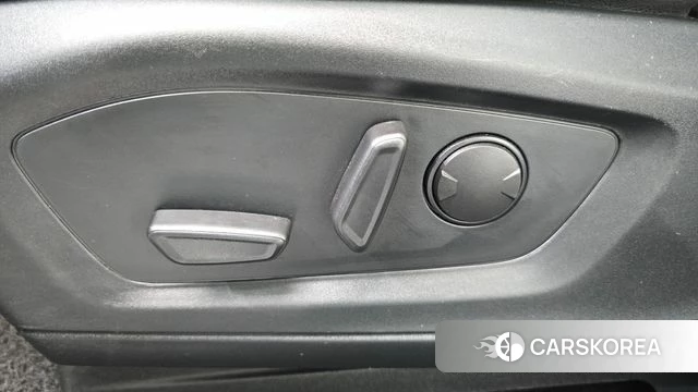 Ford Explorer 6th Generation id 4613345 из Кореи 24