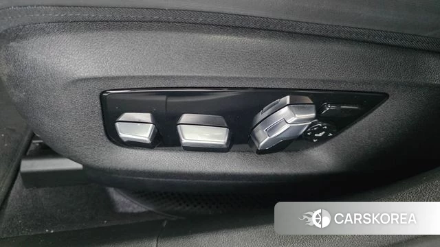 BMW 6 Series GT (G32) id 4518280 из Кореи 24