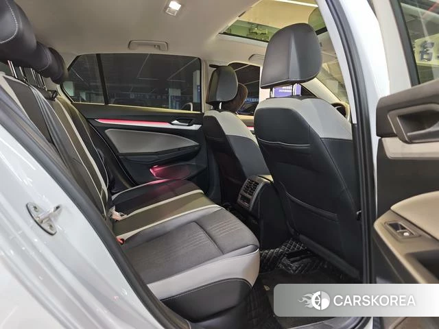 Volkswagen Golf id 4299604 из Китая 24