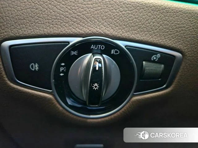 Mercedes-Benz E-Class W213 id 4377655 из Кореи 24