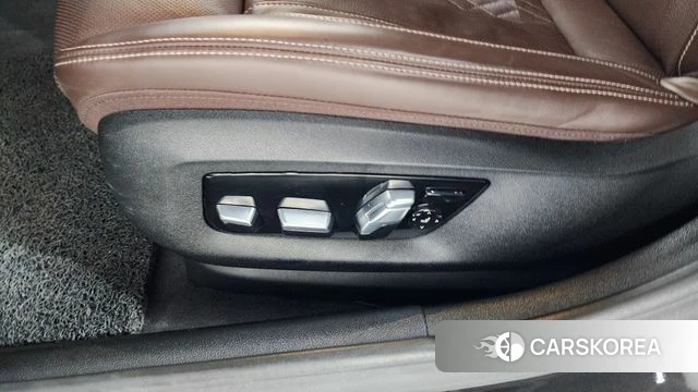 BMW 5 Series (G30) id 4195500 из Кореи 24