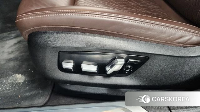 BMW 7 Series (G11) id 4595458 из Кореи 24