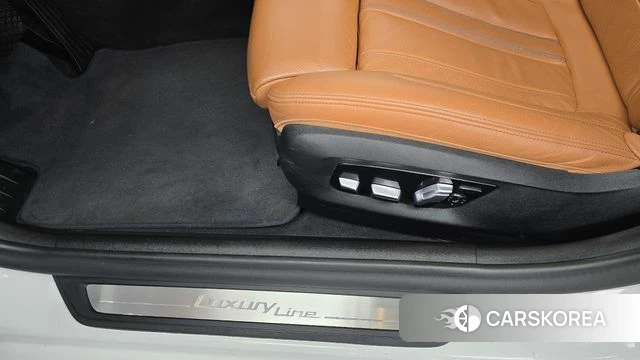 BMW 5 Series (G30) id 4507383 из Кореи 24