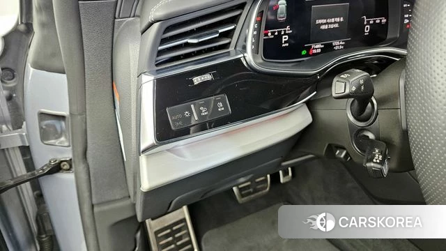 Audi Q8 (4M) id 4293631 из Кореи 24