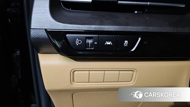 Kia Carnival 4th generation id 4382435 из Кореи 24