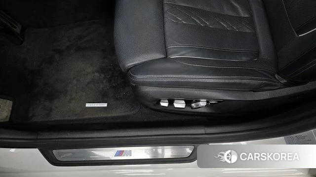 BMW 5 Series (G30) id 4781232 из Кореи 24