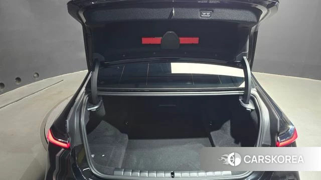 BMW 7 Series (G70) id 4634939 из Кореи 24