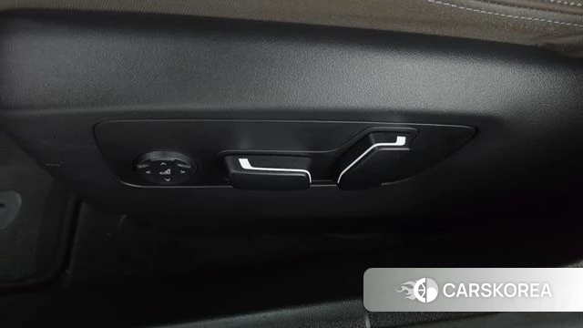 BMW 5 Series (G60) id 4757156 из Кореи 24