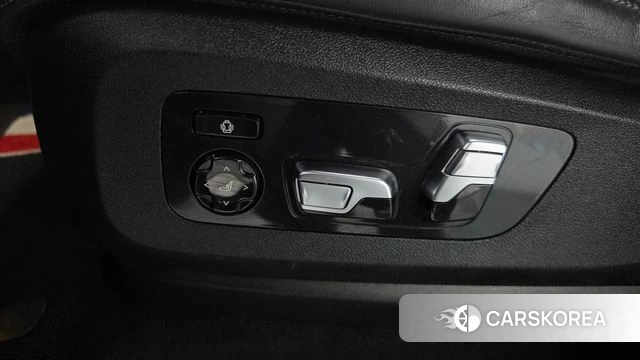 BMW X6 (G06) id 4898870 из Кореи 24