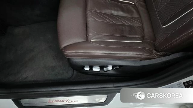 BMW 5 Series (G30) id 4446471 из Кореи 24