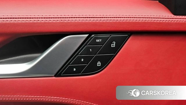 Porsche 911(992) id 4230651 из Кореи 24