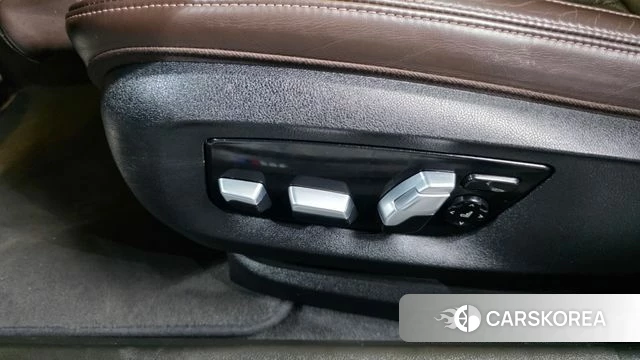 BMW 5 Series (G30) id 4587529 из Кореи 24