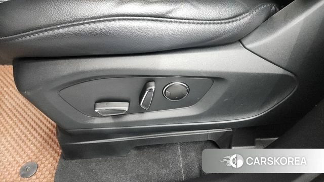 Ford Explorer 6th Generation id 4625793 из Кореи 24