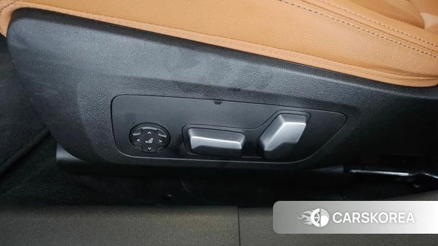 BMW 3 Series (G20) id 4292397 из Кореи 24