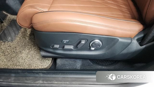 Genesis GV70 id 4282967 из Кореи 24