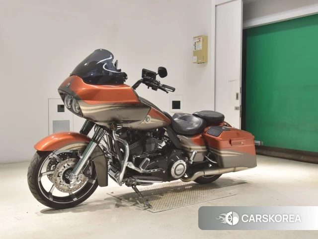 Проданный Harley-Davidson Road Glide FLTRXSE1800 CVO id 4193784 из Японии, фото 24