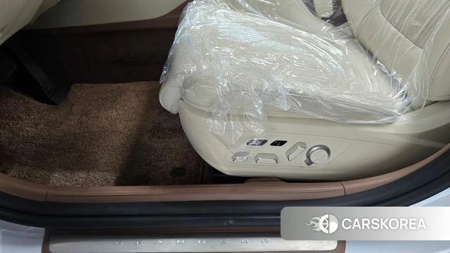 Hyundai Grandeur Hybrid (GN7) id 4687126 из Кореи 24