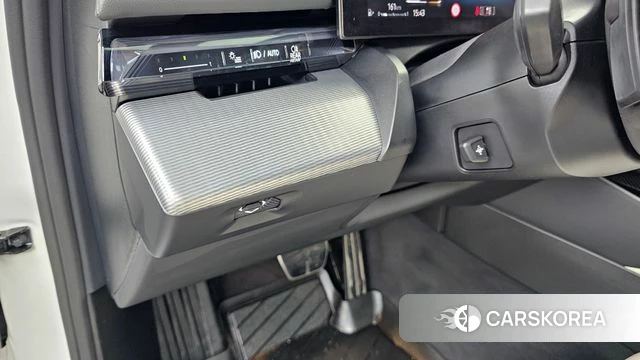 BMW 5 Series (G60) id 4493622 из Кореи 24