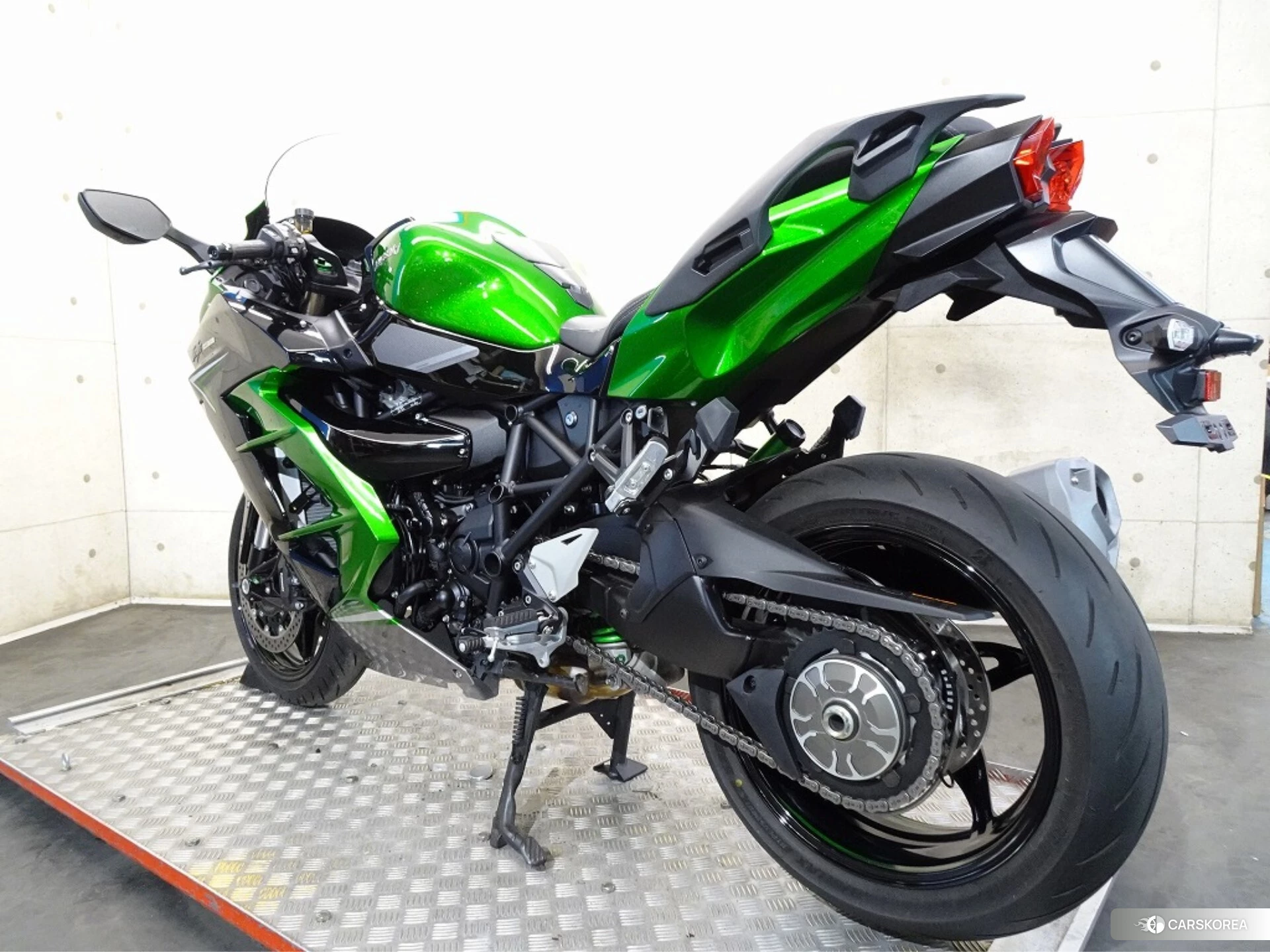 Kawasaki NINJA H2 SX SE id 4192808 из Японии 24