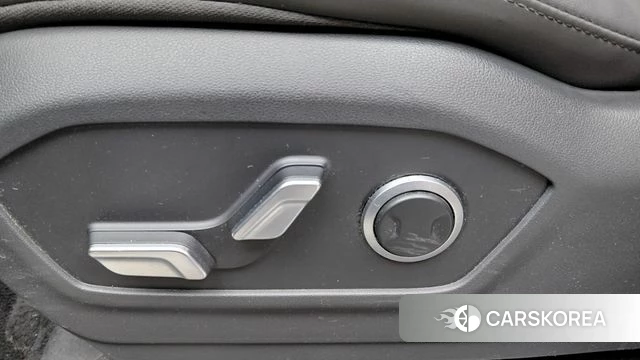 Hyundai Santa Fe (MX5) id 4880076 из Кореи 24