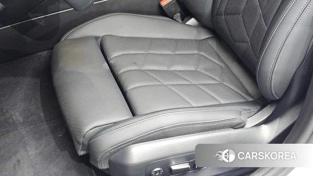 BMW 5 Series (G60) id 4380898 из Кореи 24