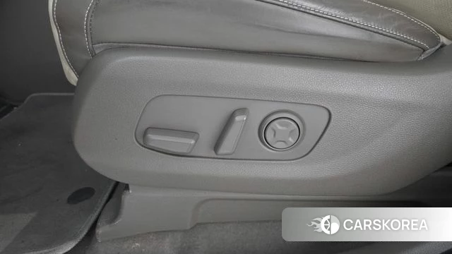 Kia Carnival 4th generation id 4376619 из Кореи 24