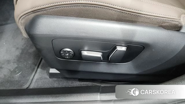 BMW 5 Series (G60) id 4493543 из Кореи 24