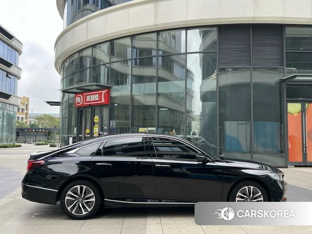 Honda Accord id 4314799 из Китая 24
