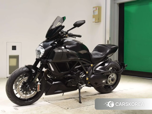 Проданный Ducati DIAVEL DARK id 4199180 из Японии, фото 24