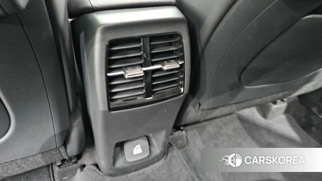Kia Di Ol Nu Niro id 4267637 из Кореи 24