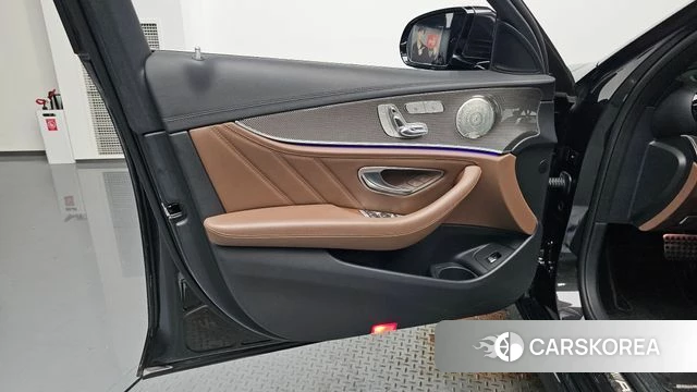 Mercedes-Benz E-Class W213 id 4476162 из Кореи 24