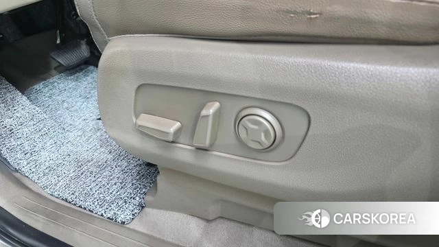 Kia Carnival 4th generation id 4423960 из Кореи 24