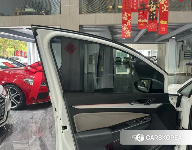 Volkswagen Golf id 4276639 из Китая 24