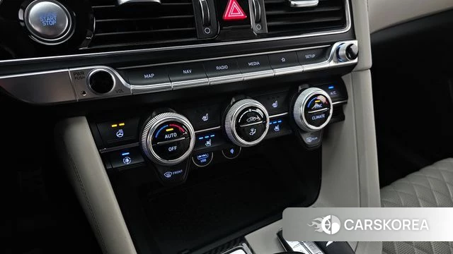 Genesis The New G70 id 4495570 из Кореи 24