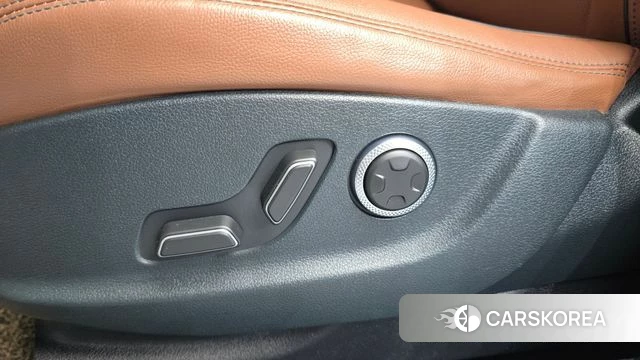 Genesis GV70 id 4309619 из Кореи 24