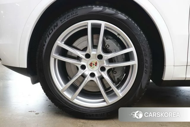 Porsche Cayenne Coupé id 4210314 из Китая 24
