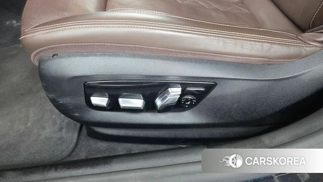 BMW 5 Series (G30) id 4585303 из Кореи 24