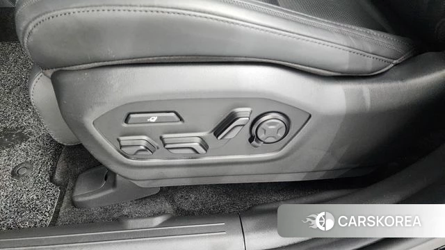 Hyundai Santa Fe (MX5) id 4608053 из Кореи 24