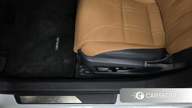 Lexus ES300h 7th generation id 4758053 из Кореи 24