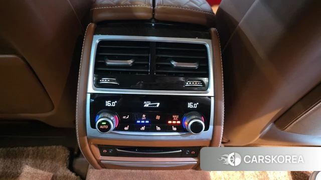 BMW 7 Series (G11) id 4383965 из Кореи 24