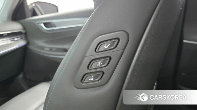 Hyundai The New Grandeur IG Hybrid id 4585565 из Кореи 24