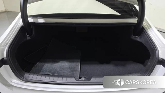Hyundai Grandeur Hybrid (GN7) id 4523432 из Кореи 24