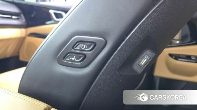 Kia Carnival 4th generation id 4414899 из Кореи 24