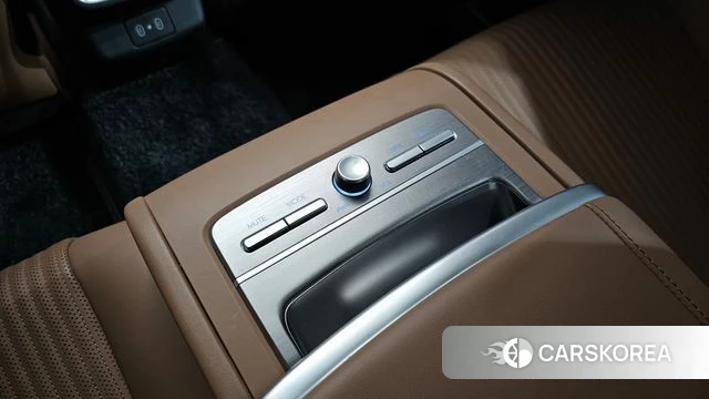 Hyundai Grandeur Hybrid (GN7) id 4898687 из Кореи 24
