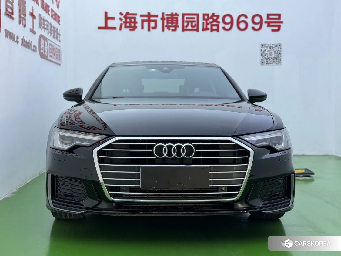 Audi A6L id 4453024 из Китая 24