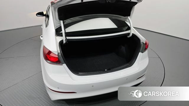 Hyundai Avante AD id 4856514 из Кореи 24