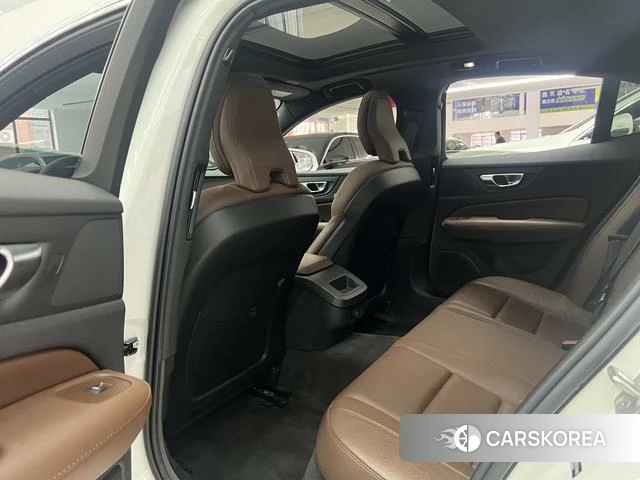 Volvo S60 id 3920828 из Китая 24