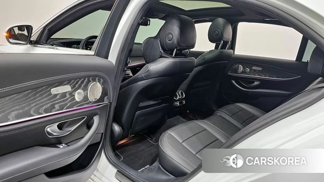 Mercedes-Benz E-Class W213 id 4370155 из Кореи 24