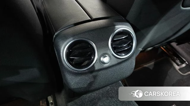 Mercedes-Benz C-Class W205 id 4764832 из Кореи 23